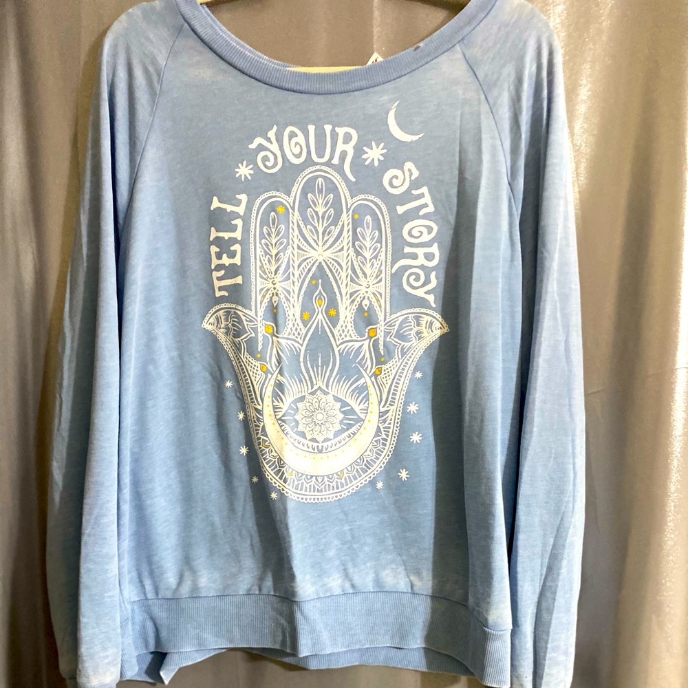 NWT! Ladies size Large blue top